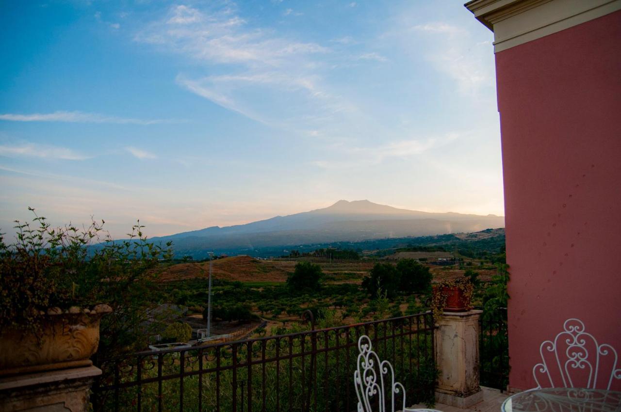 Antico Borgo Etneo Agriturismo Villa Calatabiano Exterior foto