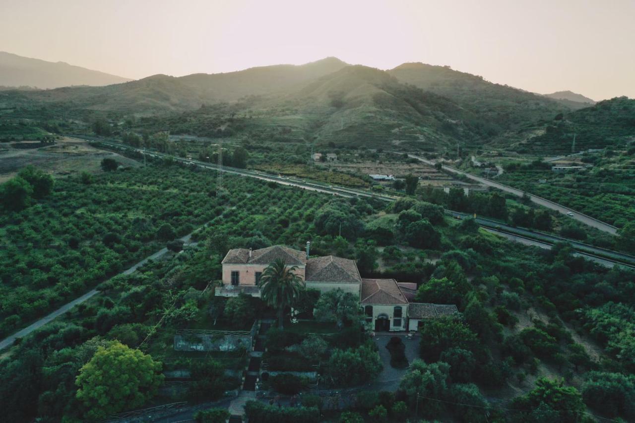 Antico Borgo Etneo Agriturismo Villa Calatabiano Exterior foto